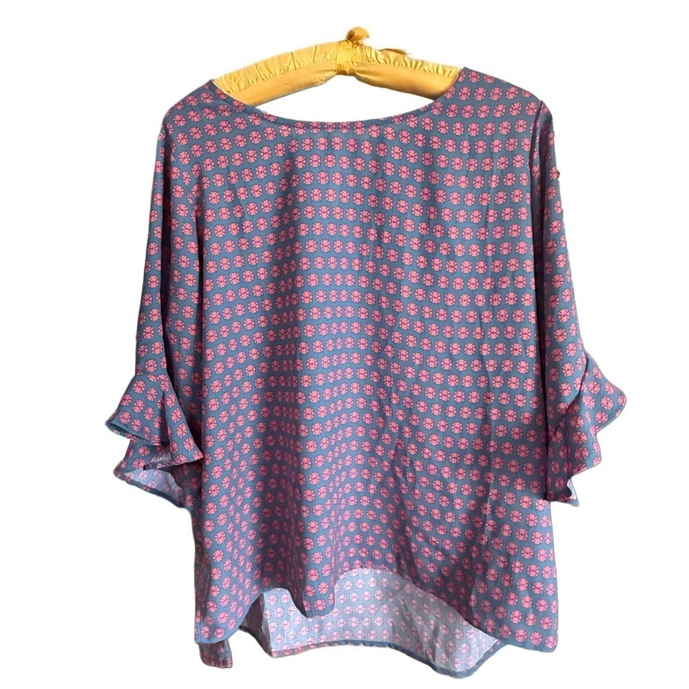 Floral Blue and Pink Women's Top size XL - Picture 3 of 12